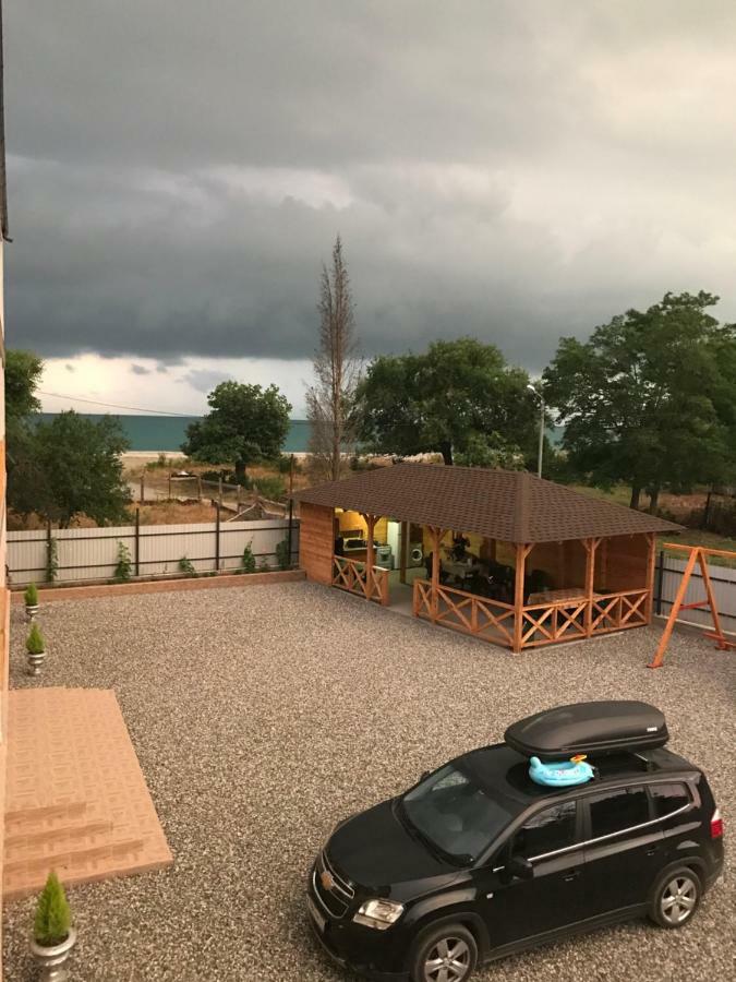 Guest House Dana Пицунда Екстериор снимка