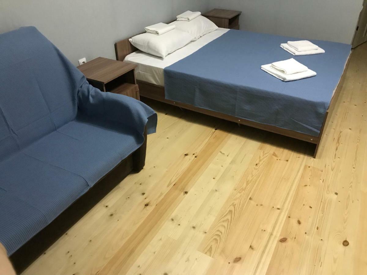 Guest House Dana Пицунда Екстериор снимка