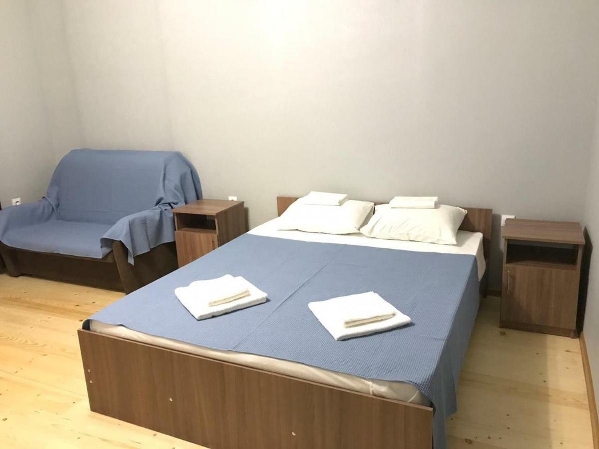 Guest House Dana Пицунда Екстериор снимка